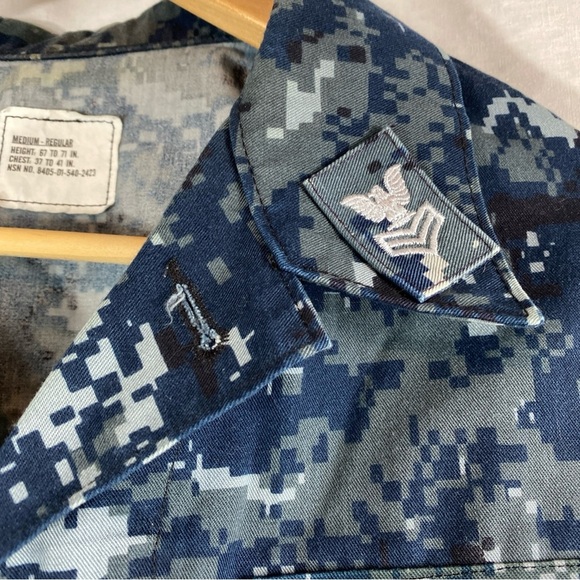 US Navy Camo Blue Working Digital Uniform Shirt Medium Button Long Sleeve - Picture 3 of 6